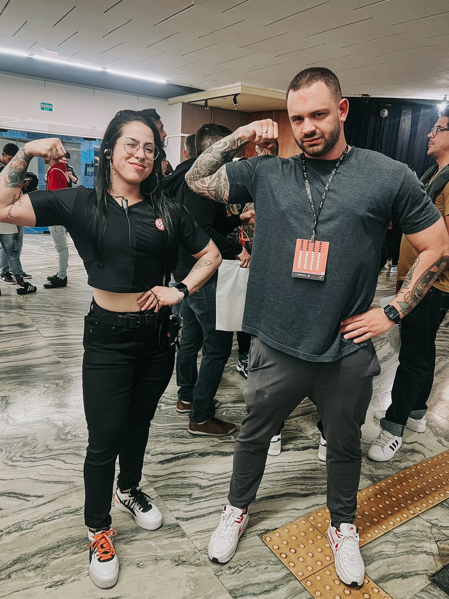 bfgenaro's tweet photo. Treinando pra chegar no nível dela! 💪💪💪 @k8adev @frontintech https://t.co/hw6esJy0IP