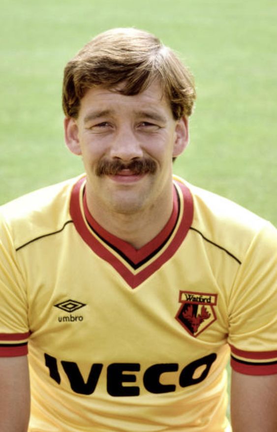 robertmdaws's tweet photo. #SteveSims @WatfordFC ....he appears to have a bat nesting under his nose 🤔 https://t.co/j1nsUvLLVc