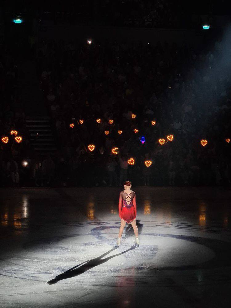 напоминаю что вот она моя королева льда которую я бесконечно люблю