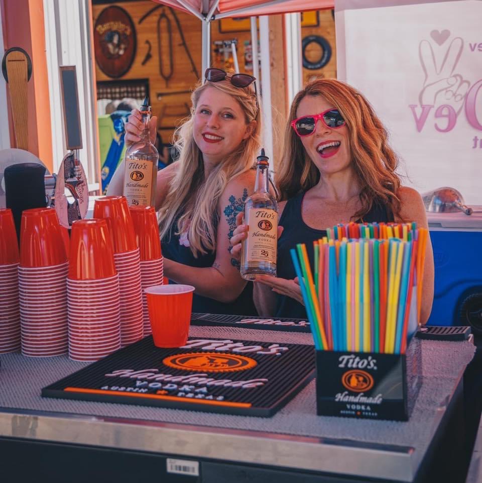 BootBoogieBabes's tweet photo. πΈTito's Handmade Vodka β
2023 Boot Stock β
Join the fun!
β‘οΈ https://t.co/JC8gmdpldg β¬
οΈ
#bootstock #2023bootstock #countrymusicfestival #titoshandmadevodka https://t.co/kaDwBVVvlG