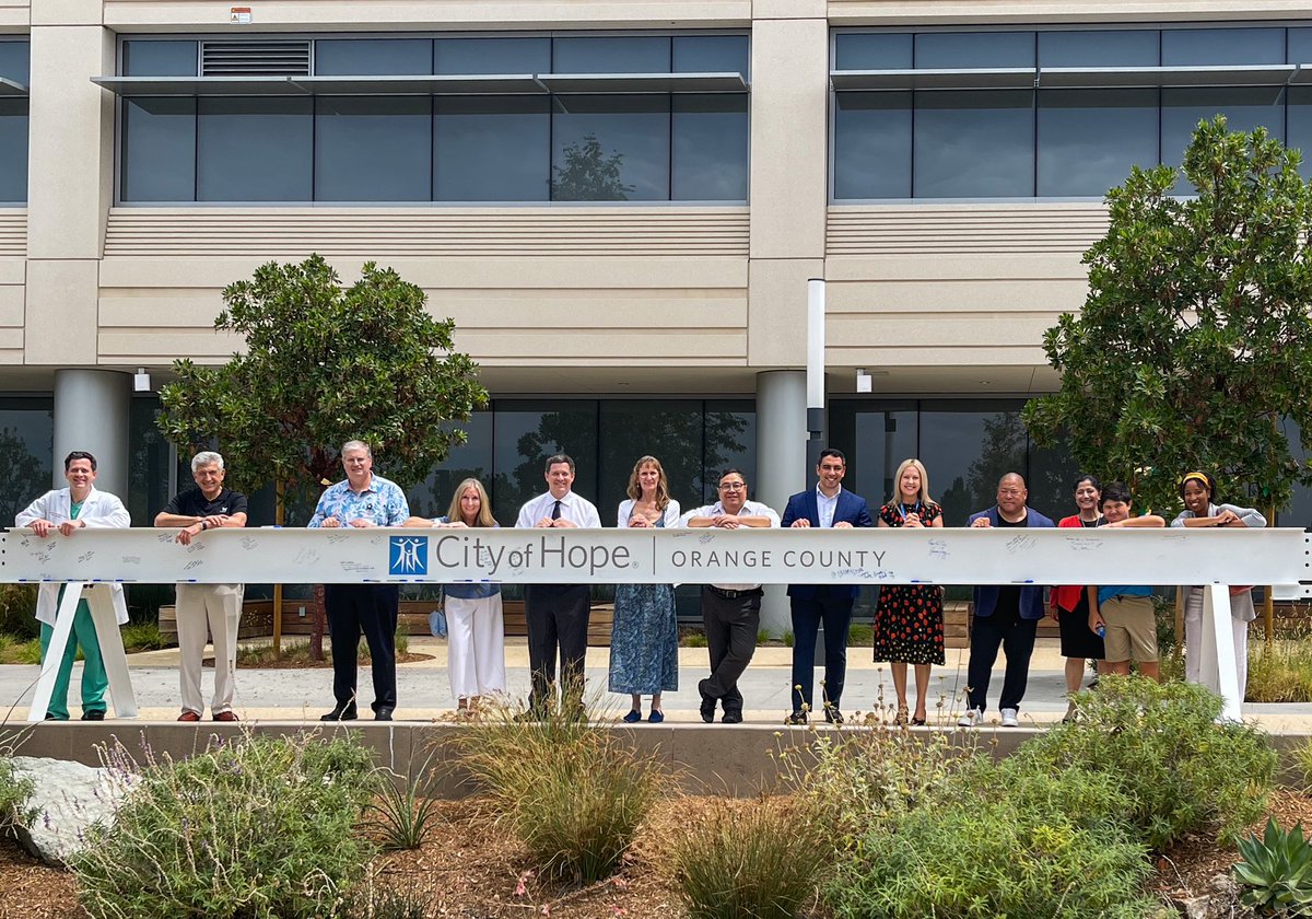 SoCalYuman's tweet image. Great retreat this morning looking at national plans for City of Hope. Then a visit to @cityofhopeoc with some surgeon leaders. So fortunate to be working with great colleagues for same goal: effective, compassionate care for cancer patients. #MoreCuresLessInvasive @COH_SurgOnc