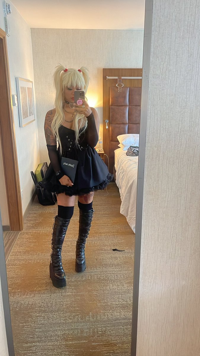 TiaCorine's tweet image. Where’s light ???