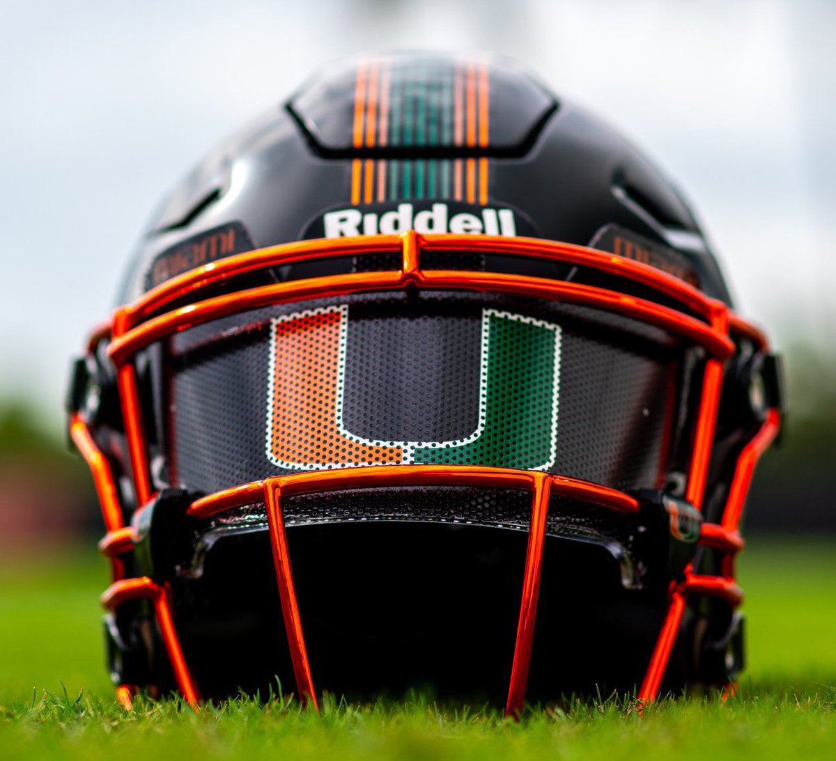 #AGTG After a great conversation w/@coach_cristobal, I am extremely blessed and grateful to receive my first P5 offer from @canesfootball @CoachDawson_UM @CoachLGuidry @Kevin_Beard9