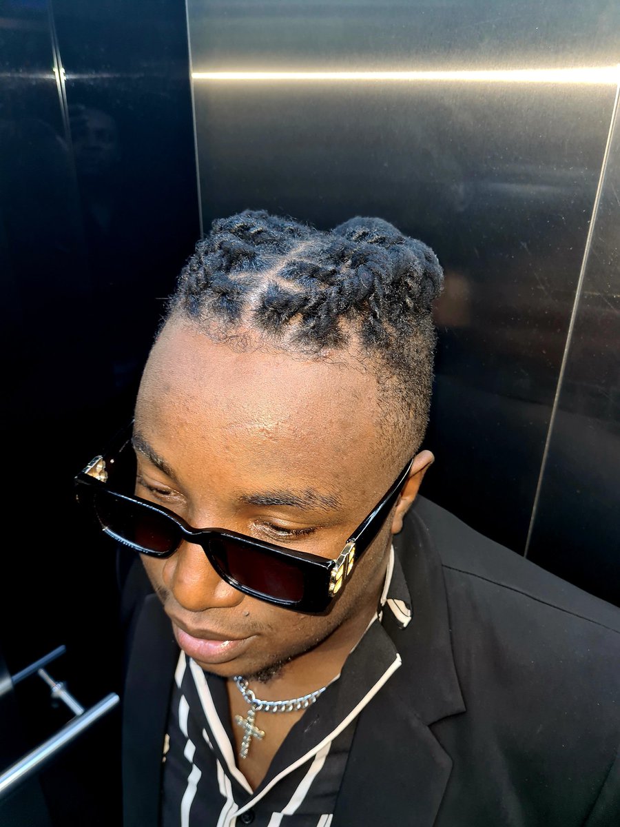 Some said I look like Leo Maggoz🤔😅