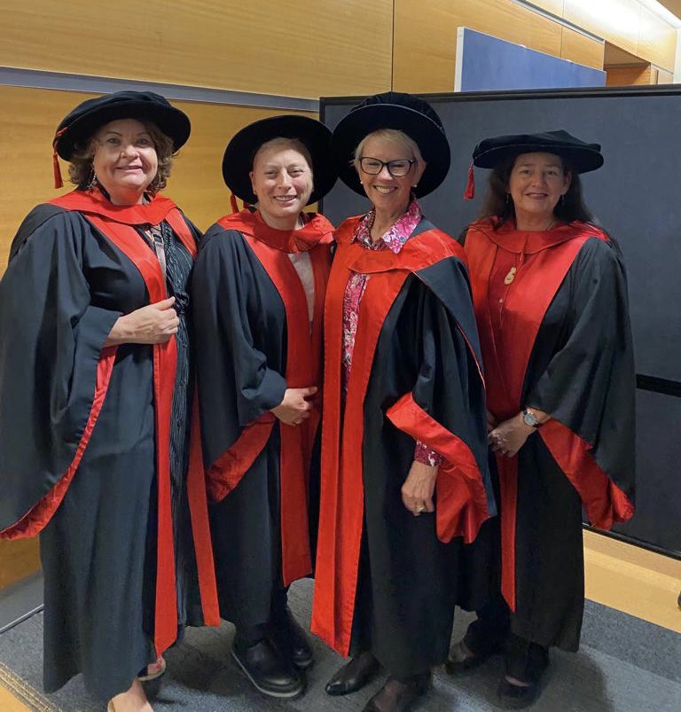 A huge congrats to all the BMid, PMC and PhD Griffith Midwifery graduates. We are privileged to have walked beside you on your journey @Griffith_Uni @GriffithNursing @CarolynHastie @RozDFernandez @Inspiredmidwife @d_creedy @marnie_midwife @BethanTownsend3