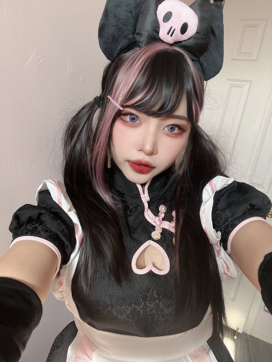 「i went to a con todayy 」|jjolee the menaceのイラスト
