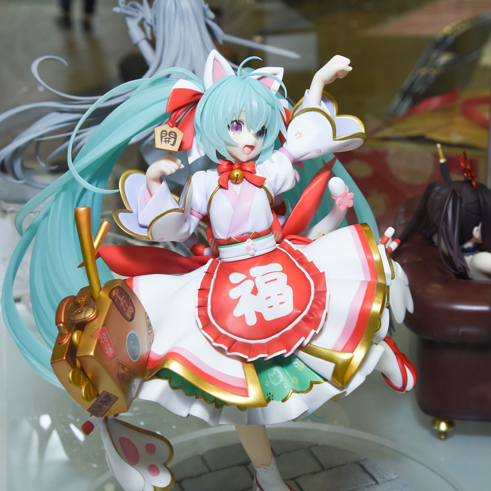 ワンフェス 速報】 KADOKAWA：KDcolle 初音 ミク 招きミクver