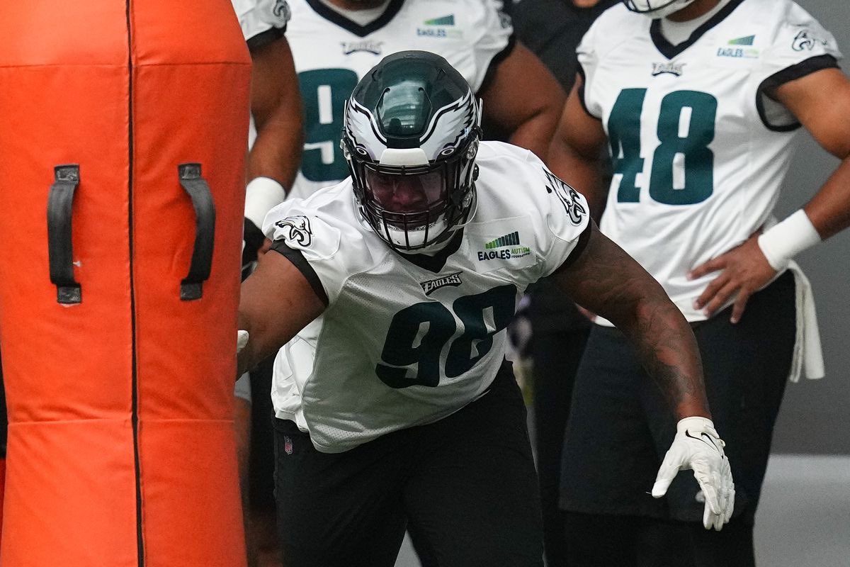 MLFootball's tweet photo. OH WOW: Philadelphia #Eagles first round pick, DT Jalen Carter speaks on how he is ready to kill the #Cowboys 

“I’m ready to turn up, make a big impact this season, every game. And I’m ready to kill the #Cowboys. Everybody got beef with ‘em, I might as well join the wave.”

😳

(Via @PHLEaglesNation)