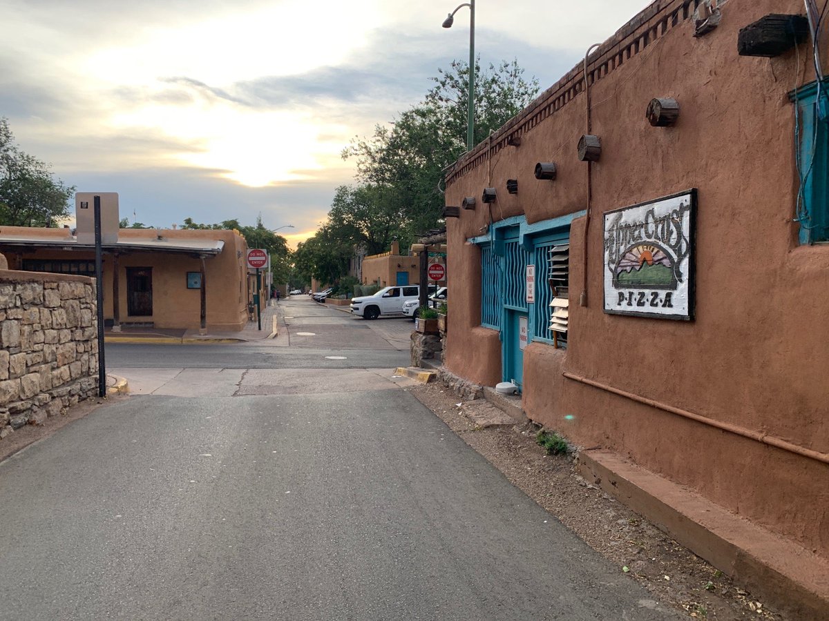 jlibront's tweet photo. I'm at Upper Crust Pizza in Santa Fe, NM https://t.co/gQxj8XNfuT https://t.co/SKnfr8kSgD