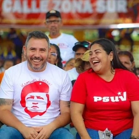 Municipio Guanipa Anfitrion del Ecuentro, de las Jefas y Jefes de Calle de la Zona Sur. fue una Demostracion de Fuerza herman@s Revolucionari@s comprometidos con el Proyecto Bolivariano, debatiendo líneas Orientadoras del Presidente  Maduro. FELIZ CUMPLEAÑOS  BOLÍVAR  - CHÁVEZ