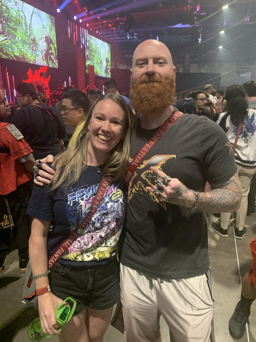 comwares's tweet photo. Great meeting you before the Primals concert! @XenosysVex https://t.co/Gimz1eRDfu