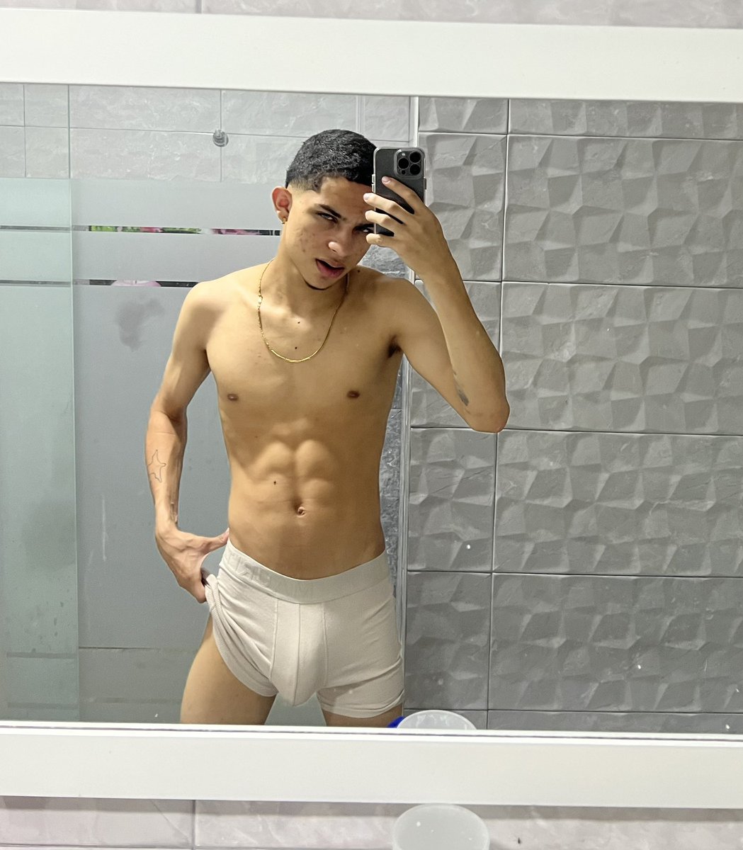 Juanvillareal08's tweet photo. Lo más rico soy yo y mi contenido, no existe comparación 🤪🤤 https://t.co/qdUBw0Wsga