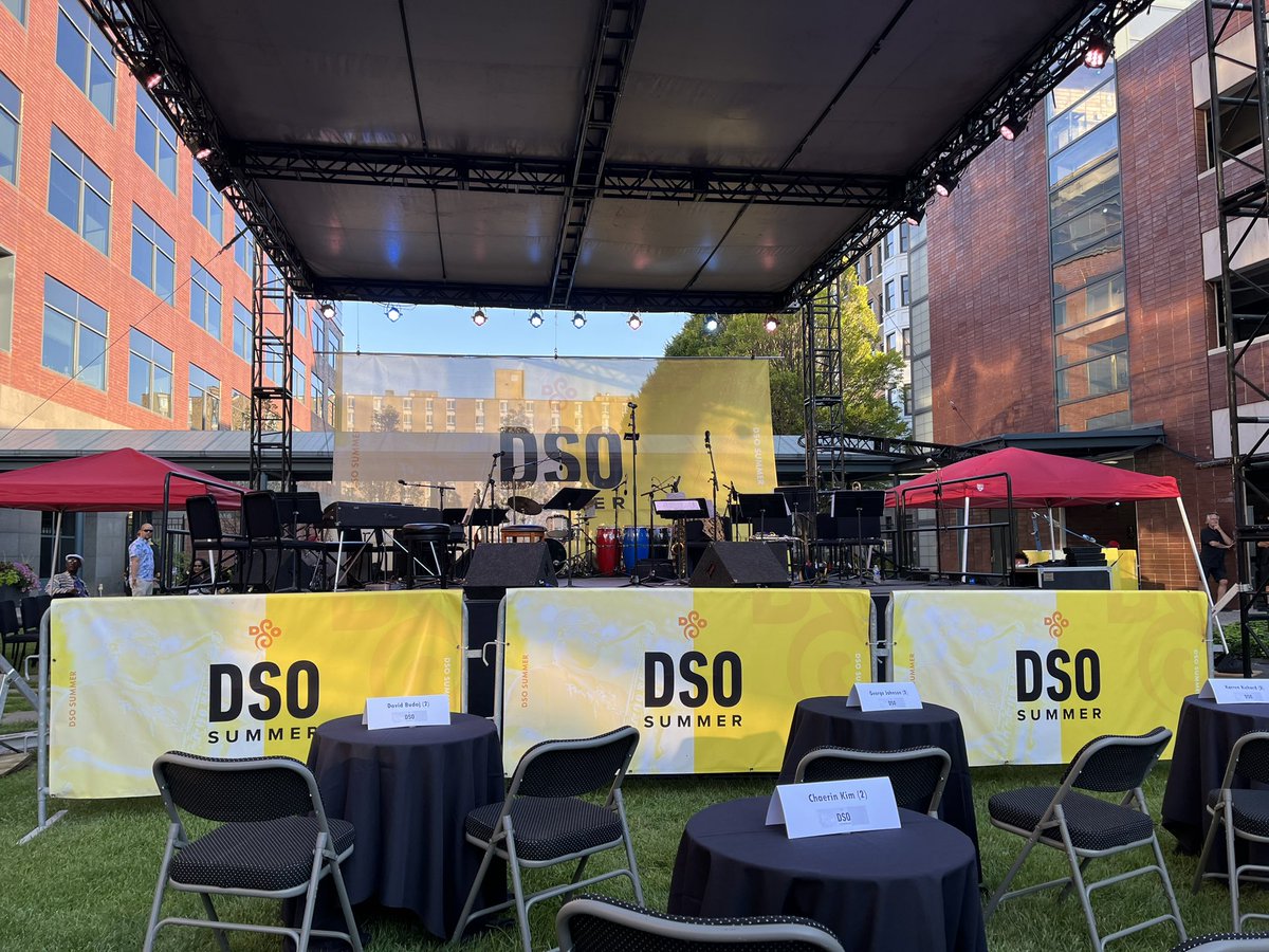 Beautiful evening in Sosnick Courtyard for the @DetroitSymphony Summer Series.