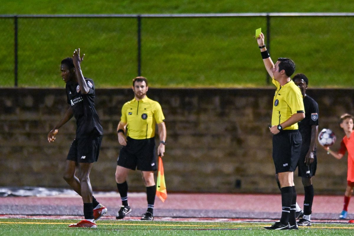 Second half action 📸 from <a href="/carlgulbishpho1/">Carl Gulbish</a> 

#NPSL #NPSL20