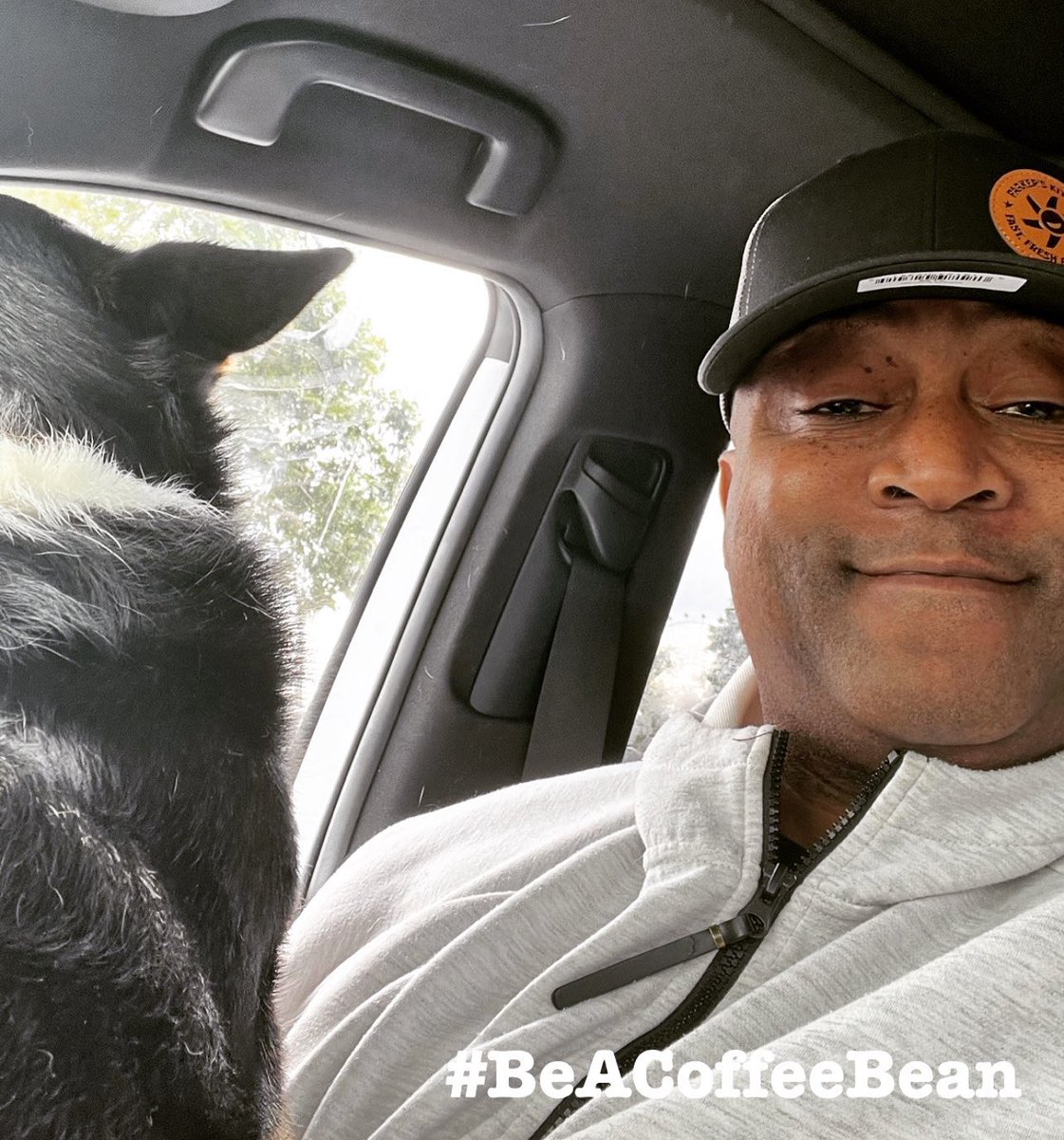 QBeast9922's tweet image. Be that person who roots for others… Who tells a stranger they look amazing &amp;amp; encourages others to believe in themselves &amp;amp; their dreams… Be A Coffee Bean… 
🦋🔥💪🏾🌱
#BeACoffeeBean #EncourageOthers #EmbraceTheJourney #OwnYourLife