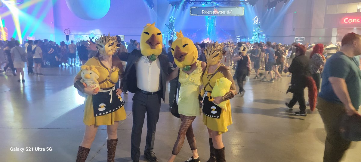 FrankandNats's tweet photo. Having an amazing time with our friends @hellacasualcos
and @FrankNatsArmory and #FinalFantasyFanFest2023

 Helmets sculped by @missmonstermel https://t.co/GHnBVkmxRZ