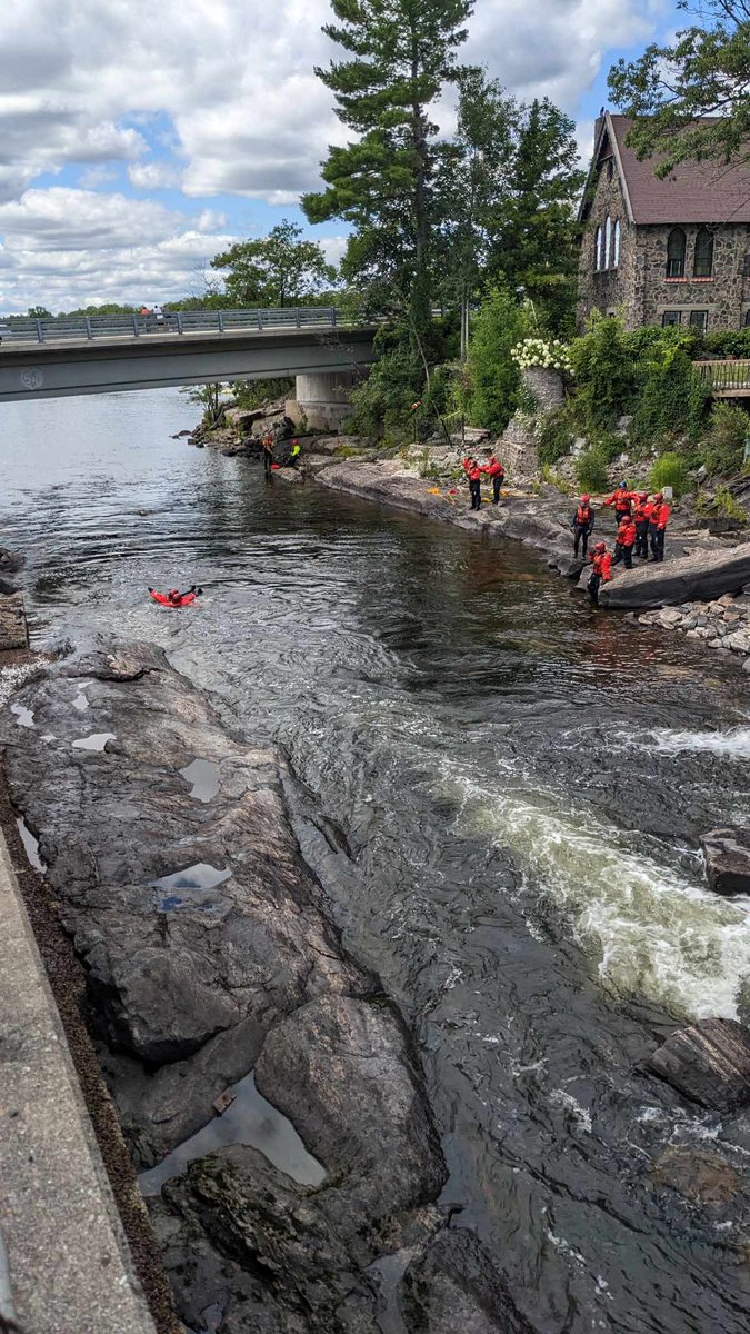MuskokaLakesFD's tweet image. Firefighters @MuskokaLakesTwp were out getting wet and tired learning new rescue skills today.  Swiftwater Rescue skills were being practiced with our @SFA_Ontario instructors in Bala.  Watch for these responders out tomorrow in the water.
@SFA_Canada #Ready4response
#Nfpa1006