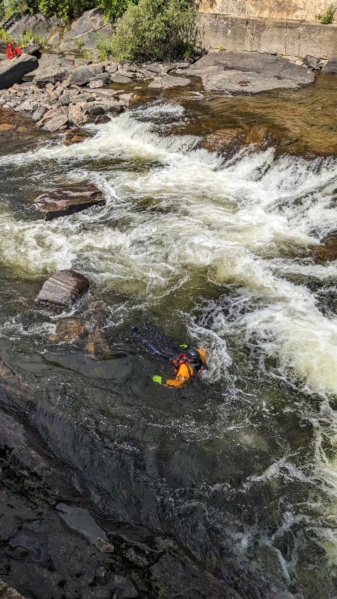 MuskokaLakesFD's tweet image. Firefighters @MuskokaLakesTwp were out getting wet and tired learning new rescue skills today.  Swiftwater Rescue skills were being practiced with our @SFA_Ontario instructors in Bala.  Watch for these responders out tomorrow in the water.
@SFA_Canada #Ready4response
#Nfpa1006