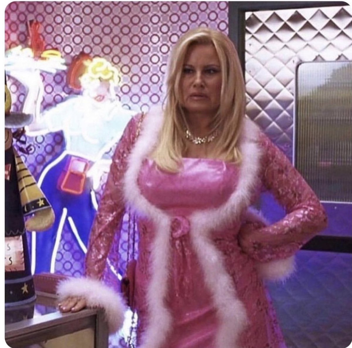 As good as Barbie is, it would have been 10 times better if she stopped to visit her mom Jennifer Coolidge.