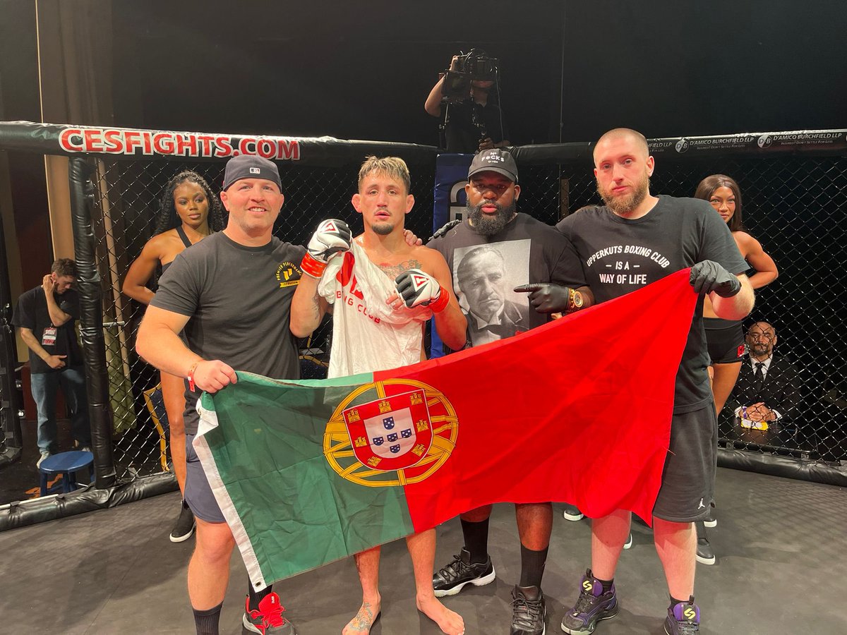 2️⃣nd round TKO! That’s 2️⃣ in a row for Kris Moutinho! 🇵🇹 BIG CONGRATS to @kris_is_soulless 🙏 #CES74 #NewEnglandMMA