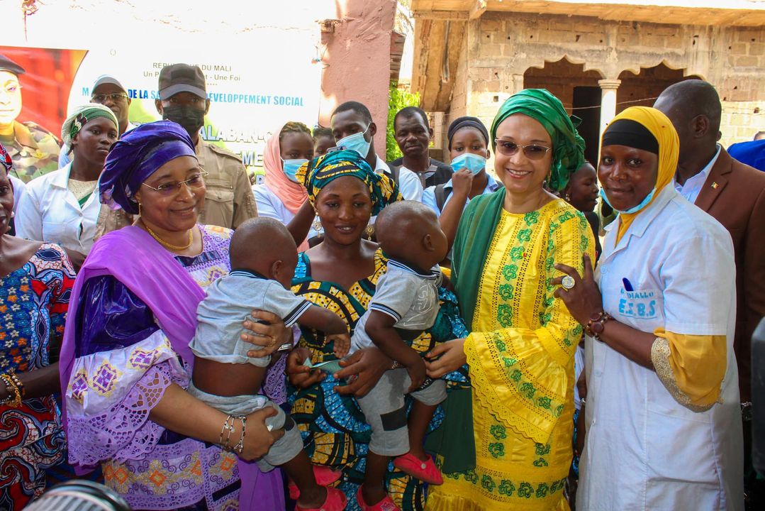 psi_mali's tweet photo. Ce jeudi 27/07/23 a eu lieu le lancement de la campagne CPS ( Campagne de Chimio prévention du Paludisme Saisonnier) au CSCOM de Kalaban Coro. 
Sous le haut parrainage de la Ministre de la Santé et du Développement Sociale Colonel Assa Badiallo TOURÉ.  

#PSIMALI
#CPS https://t.co/RMelDA5qcg