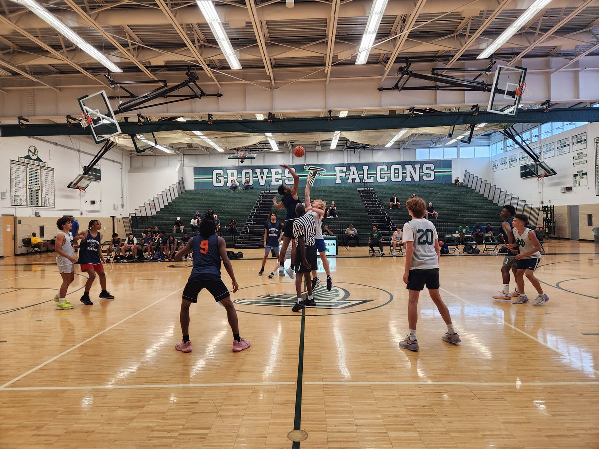 StefanWaits's tweet photo. @DCSummerLeague 11:53 1st, Notre Dame 22 Farmington 10 https://t.co/h12eAbvR6j