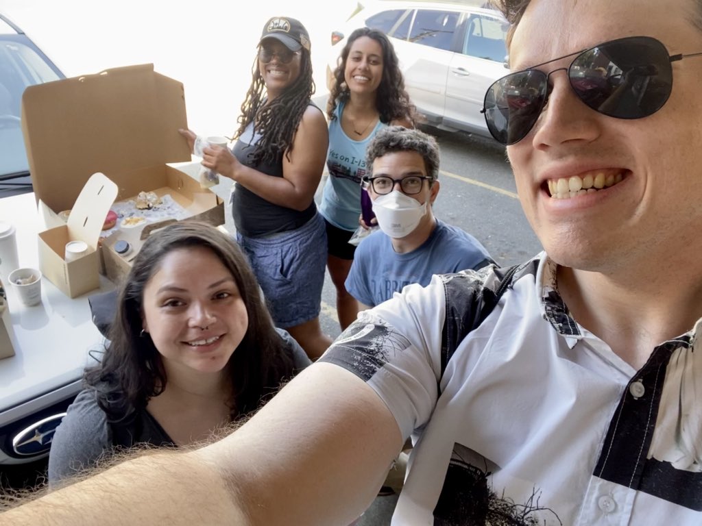 TyeForFive's tweet photo. Another successful lit drop! 🔥
🩷🩷🩷🩷🩷 #TyeForFive https://t.co/lBONwKg6bz