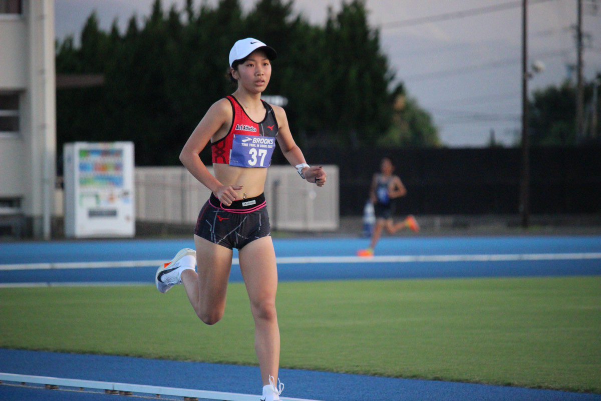 kei30432187's tweet photo. 7月29日
#ジャパンアスリートトレーニングセンター
#brookstimetrial
本日は2000m
3分25秒のペース走で
難なくこなせてました☝️
https://t.co/20BB0r5CIY?…

#2xu #NIKE #training #workout #hrmax #runningform #bloodlactate #ラクテートプロ2 #血中乳酸測定 #jk #陸上女子 #女子高生 https://t.co/etitFXMZua
