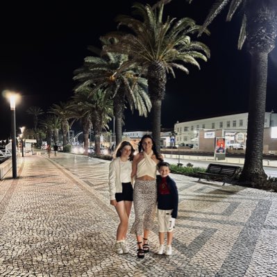 ChloeSL19's tweet photo. #NewProfilePic https://t.co/m2XlwF4dOh
