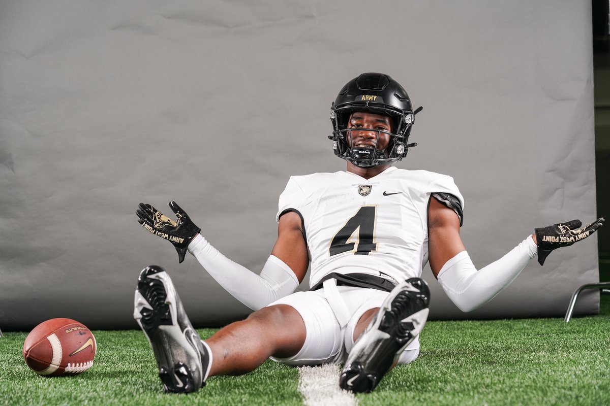 _GabrielCash15_'s tweet photo. Had a great time at West Point yesterday for Knight Vision !! thank you @CoachJeffMonken @CoachDDixon @CoachDannyV for having me definitively coming back to West Point !!! https://t.co/qoJBfxvmp5