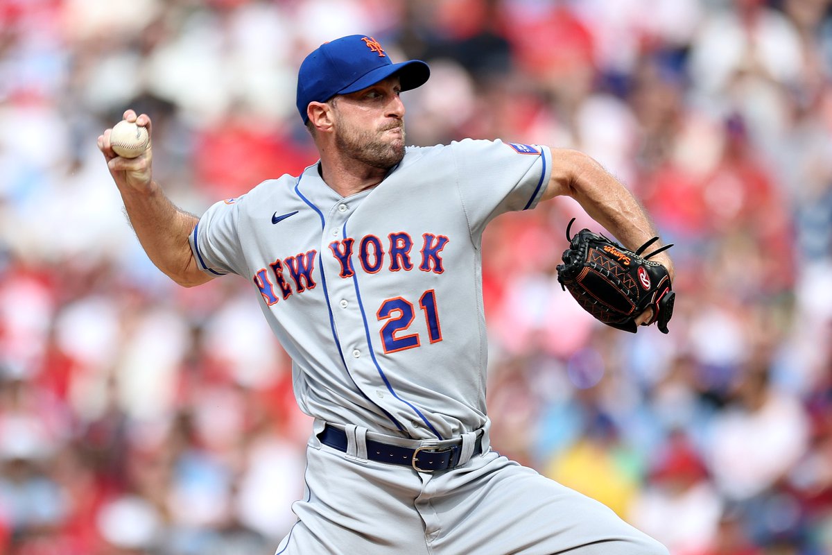 MLBONFOX's tweet photo. The Rangers and Mets have agreed on a trade for Max Scherzer, pending Scherzer's approval to lift his no-trade clause

per @JonHeyman https://t.co/yzyJzR1gsf
