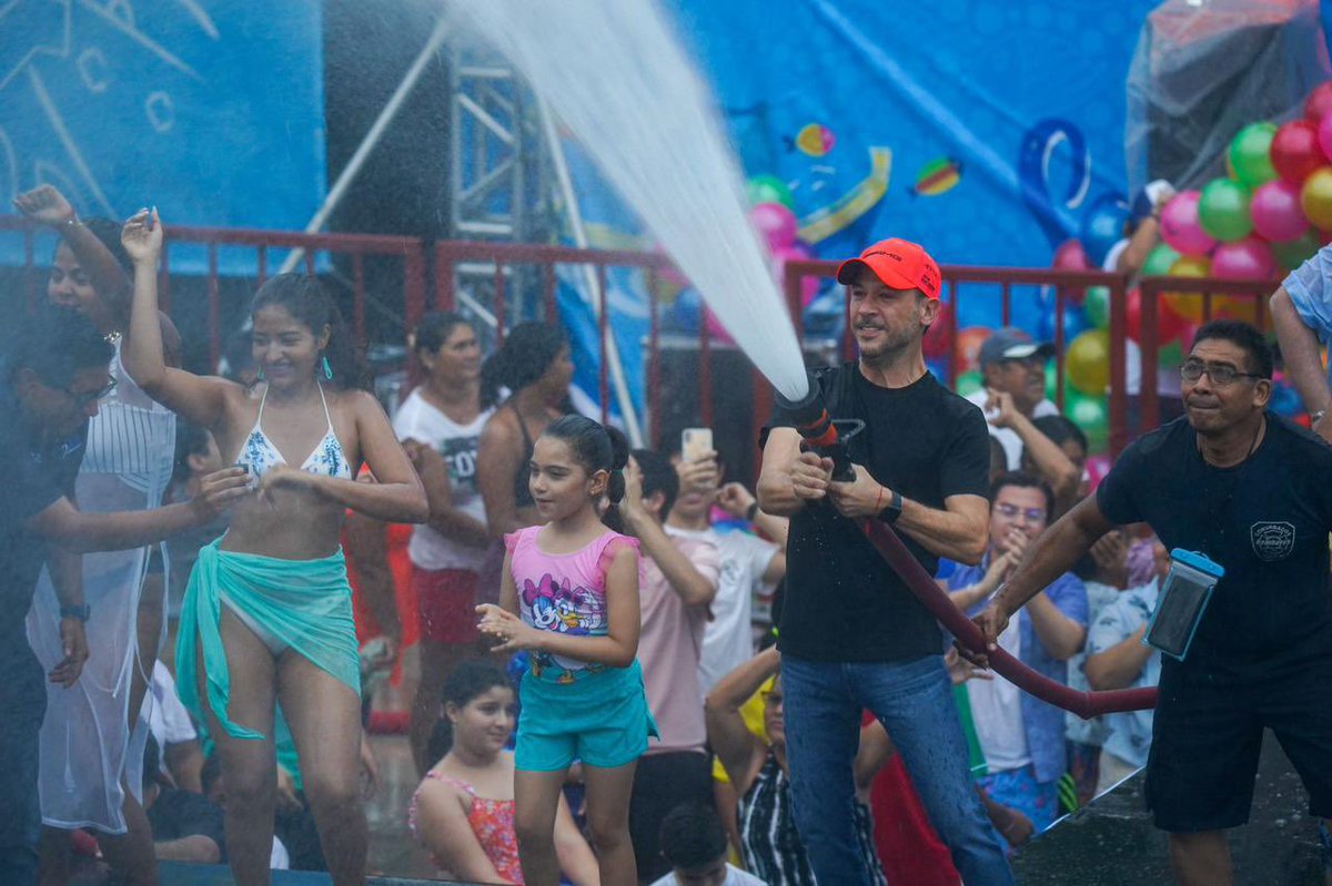 JM_UNANUE's tweet photo. Vive nuestras fiestas en @_BocadelRio, ¡lo mejor de Veracruz! https://t.co/RWh1CQ7Acr