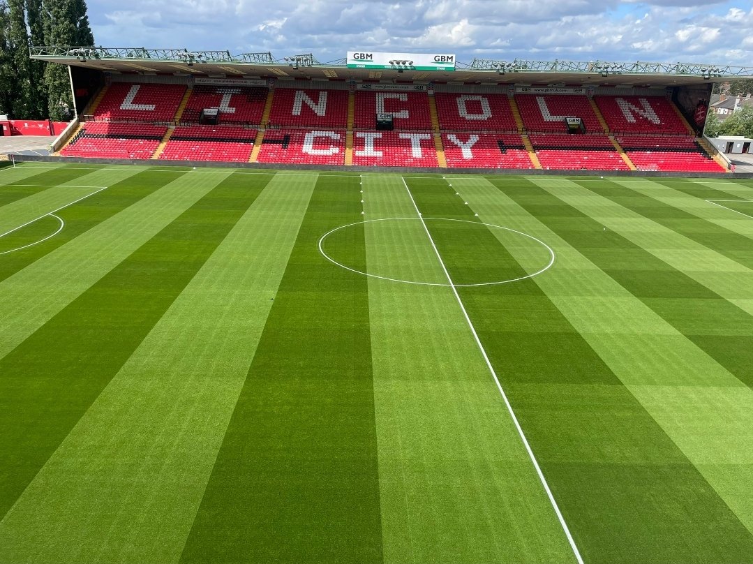 Best pitch in league one. 
Argue with your wall. 
@BradJefferies11 🐐

#imps #leagueone #derby #rams #pompey #pup #bolton #wanderers #Barnsley #Burtonalbion #brewers #shrewsbury #reading #ding #blackpool #oxford #charlton #bristolrovers #cambridge #rovers #peterborough #wigan