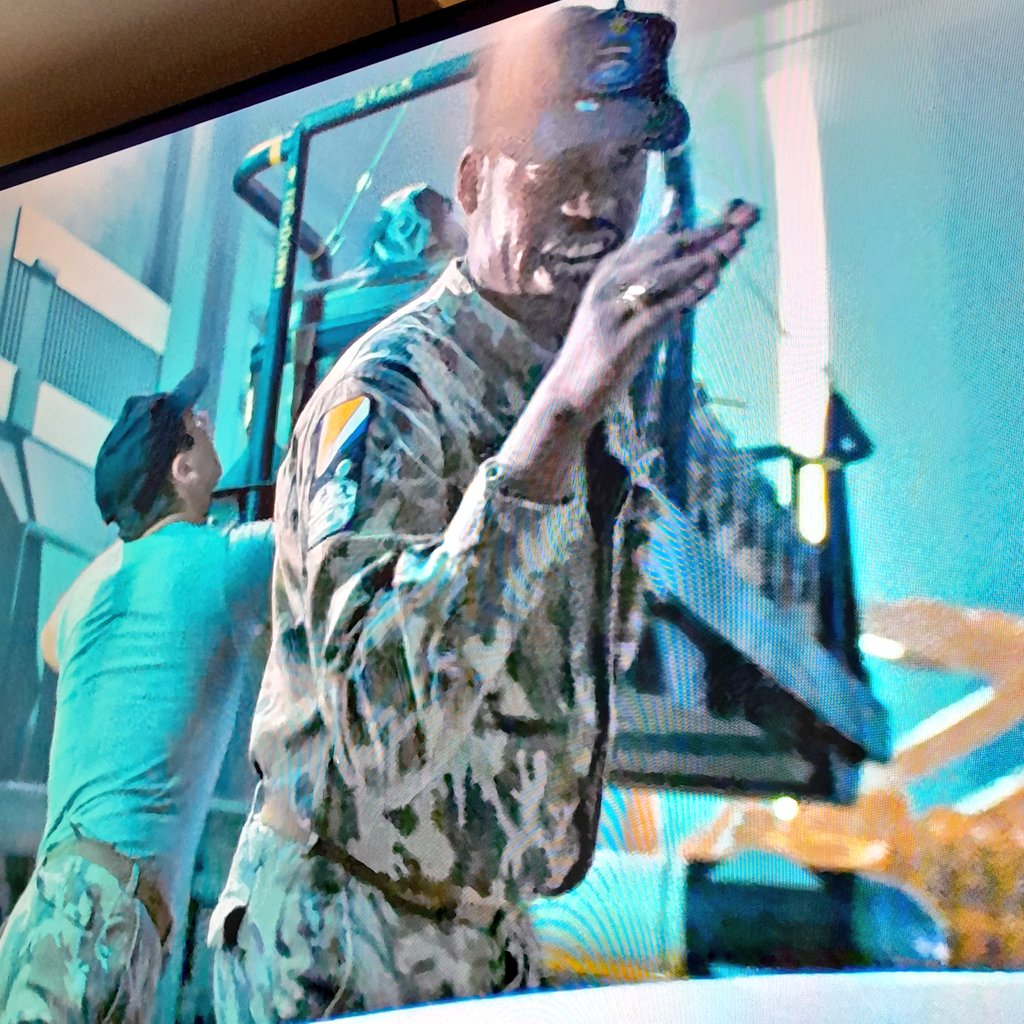 acls9_9's tweet photo. @DolioJ all the camo you sell and NoT 1 is from the future, why pay for old camo when u can have future Camo???? Where is mine? #WTFyo? https://t.co/OkqE48BoD0