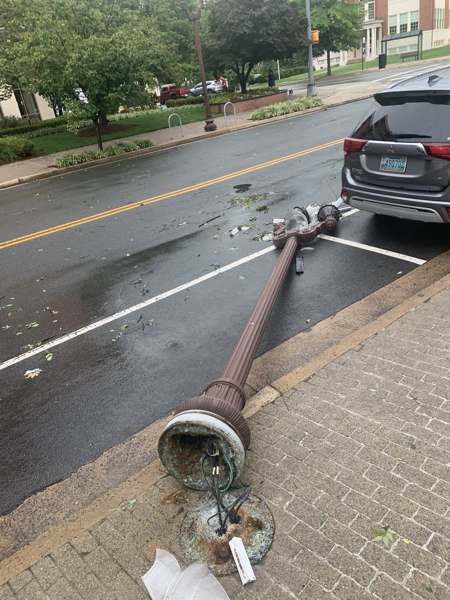 Krohn_DC's tweet photo. Not sure if that was a #tornado, #microburst, or what but it was strong enough to take down multiple trees and light poles in #Arlington’s #VirginiaSquare neighborhood. @ARLnowDOTcom @capitalweather https://t.co/osjliKVdrr