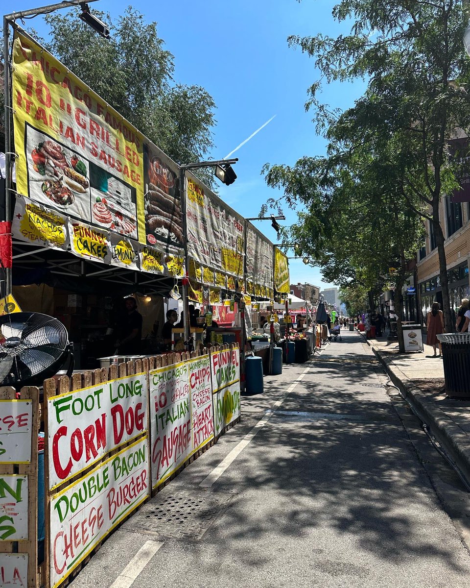 wickerparkfest's tweet photo. Let’s keep the good vibes goin! #Wickerparkfest https://t.co/ShzSz4UrIf