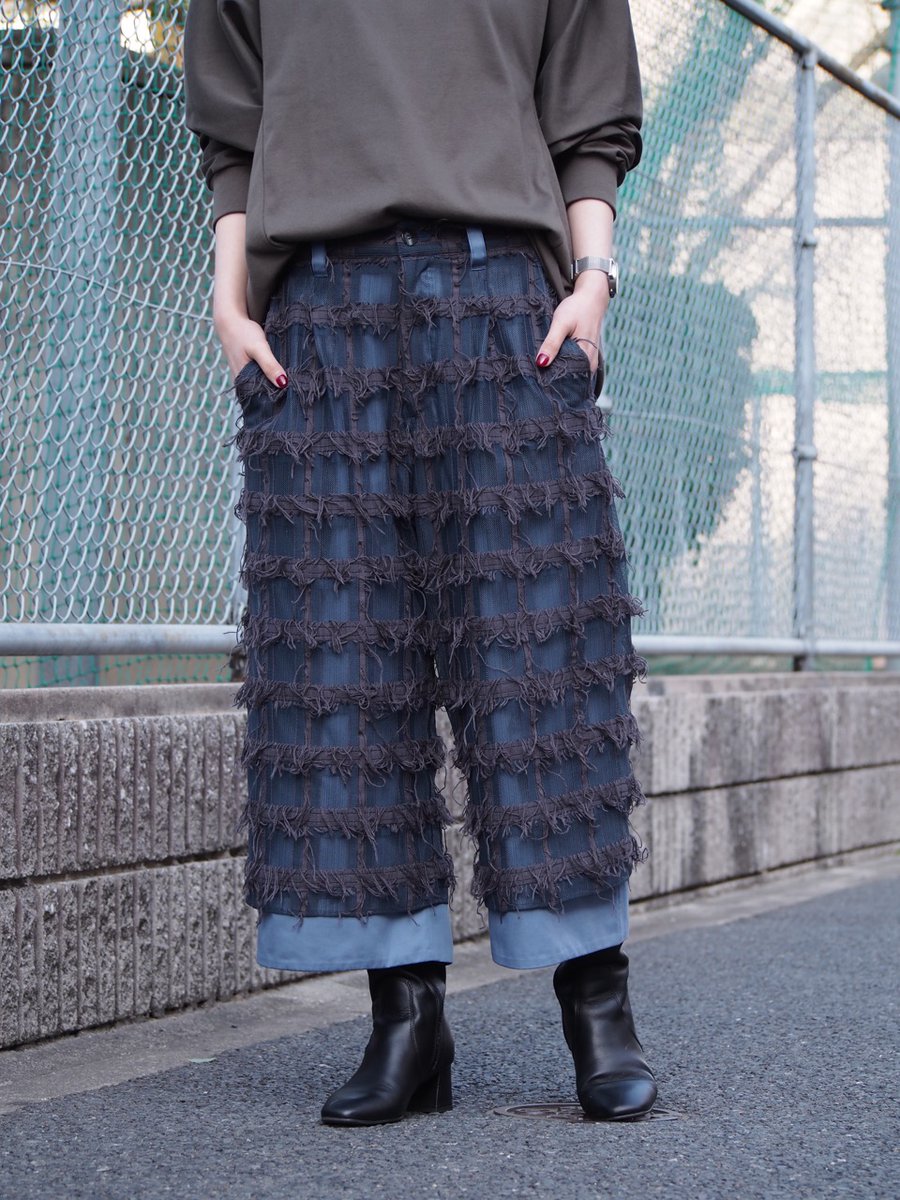 fronowhere's tweet photo. 【sale】 
【RYU】fringe checked lace 4/5 wide pants（blue grey）【ryu-s2221】¥20,720- *sale price
model：163cm 
https://t.co/nlUVtFj4ym https://t.co/B44rLainv9