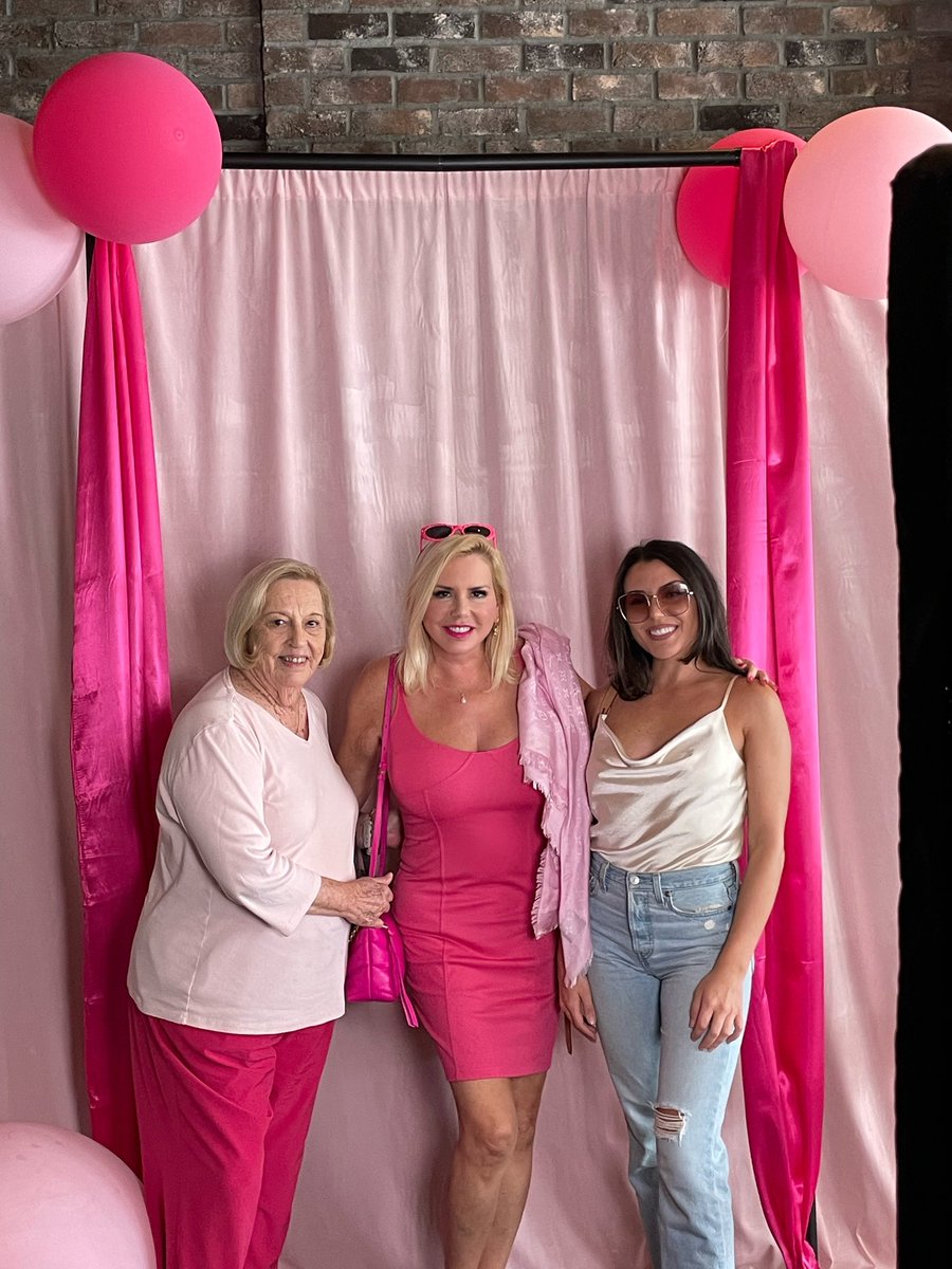 motleyliz7's tweet photo. It’s a perfect day! Come on Barbie! 💖💕
#Barbie #BarbieMovie https://t.co/w3FaOPDofl