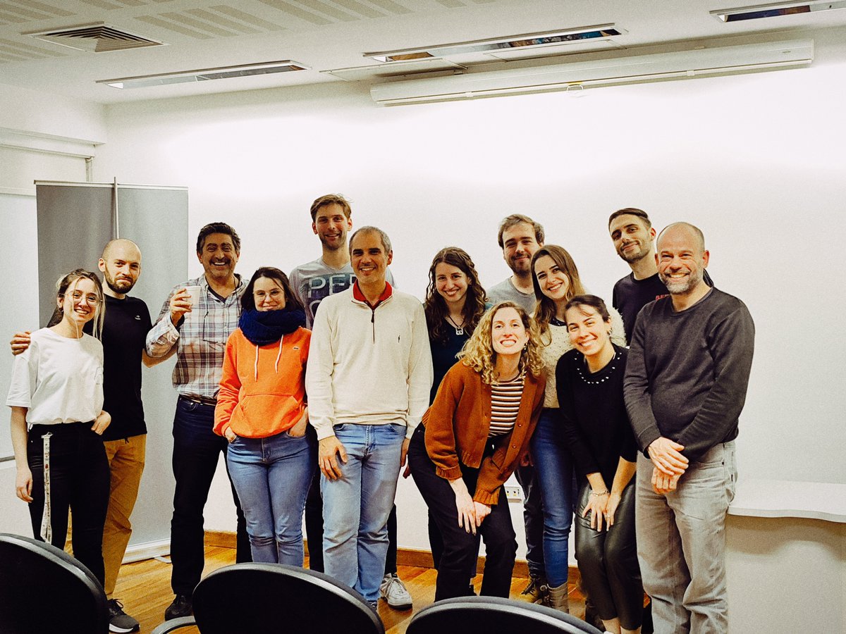 biondi_lab's tweet photo. We have a new #PhD in the group! 🥳@marusacer
defended last Thursday her thesis on the modulation of the conformational landscape of PDK1 and became a Doctor in #Biochemistry from the University of Buenos Aires. Congratulations Mariana!!
@IBioBA_MPSP @FFyB_UBA https://t.co/EER8QCbYOQ