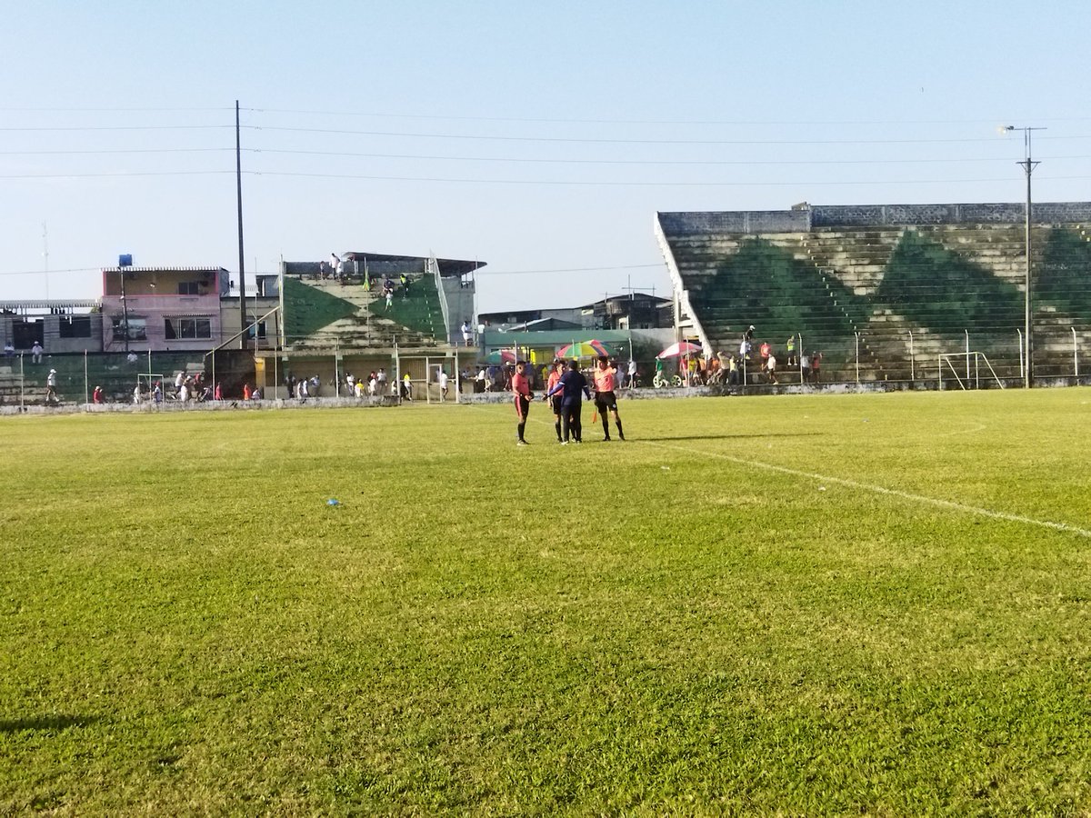 AFNLosRios's tweet photo. 90' + 4' Final!⏱️
Copa @mushucrunacoac Ab. @LuisAlfonsoChan

¡Empate! 
Santa Rita 1🆚1 San Camilo
Estadio 14 de Junio, Vinces ⚽🏟️

#eddusport
#AscensoEcuador
@Segunda_Ec
@FEFecuador https://t.co/L7B1YhWiEs