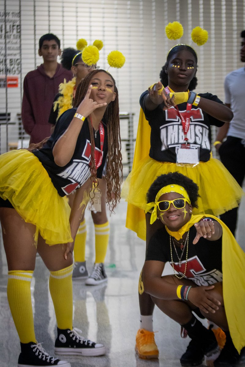 THS_Ambush's tweet photo. These smiles say it all!
#THsAmbush #TigerPride365
📸@TexasGameDay https://t.co/HAuQzLjFZz