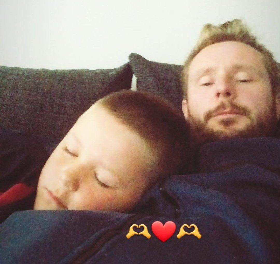 SveinnArnarsson's tweet photo. Bíókvöld með besta enda iðulega á þennan hátt. ❤️🫶❤️
#pabbatwitter https://t.co/BPSNGGWhKm