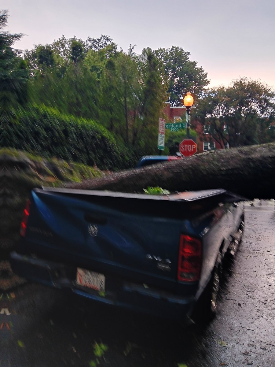 Gawain4ANC's tweet photo. I count at least 4 totalled cars in a 1 block radius. Significant damage to 2 houses. Some blocks totally cut off. #anc3c and #anc3c07 report in. https://t.co/DOvcMeLCQZ