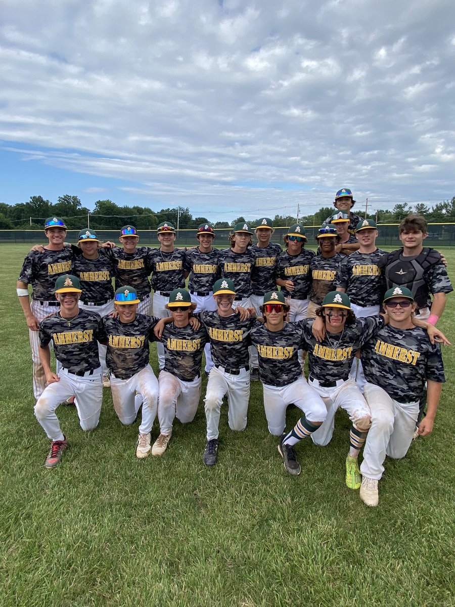 Amherst finishes the week 5-0 and are the inaugural Adrian Abrahamowicz Summer Classic Champions! Fantastic week of baseball by all 23 guys! #GoComets☄️