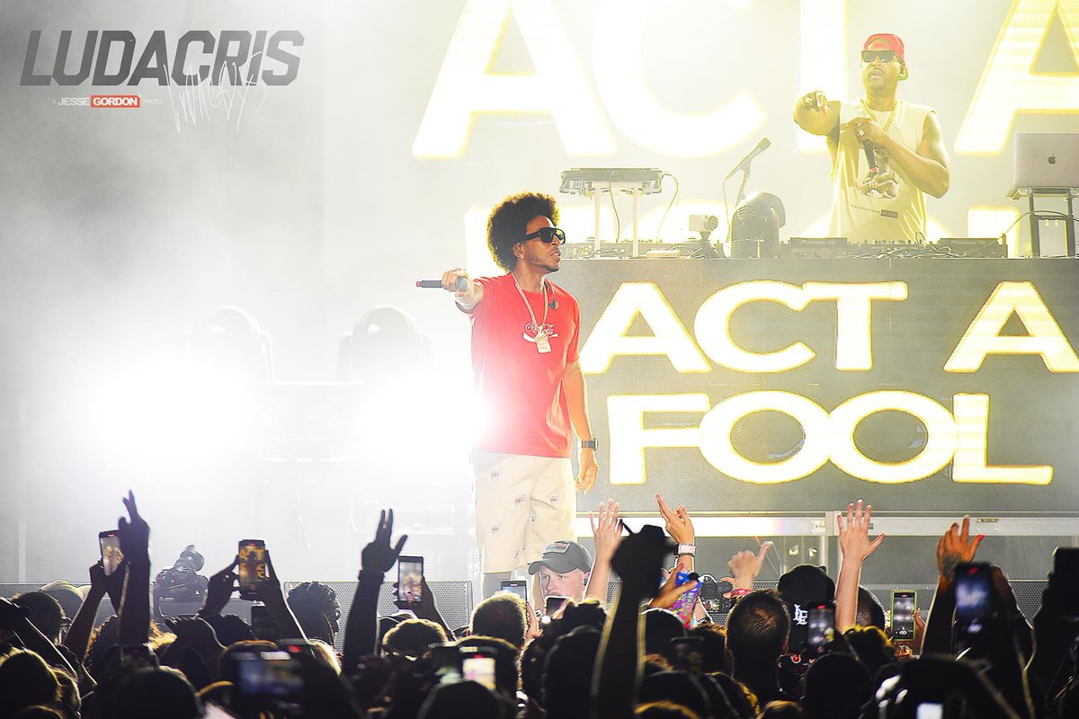 JesseGDesigns's tweet photo. Photographing @Ludacris last night! https://t.co/mVduslvxST