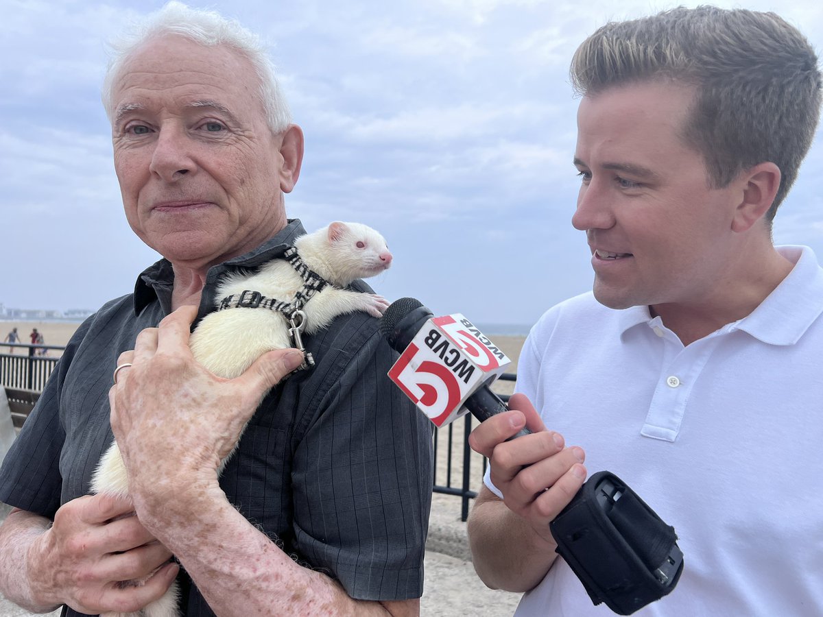 We’re meeting all species of #wcvb fans today at #hamptonbeach <a href="/MattReedNews/">Matt Reed (BSKY: @mattreednews.com)</a>