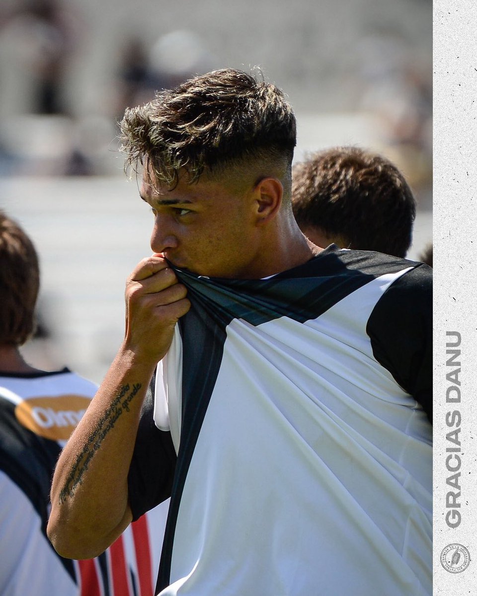 mateoponte_'s tweet photo. Gracias 𝗲𝘁𝗲𝗿𝗻𝗮𝘀, pueblo danubiano… 🥹🌴

🫶🏼 Hasta la vuelta, 𝗗𝗮𝗻𝘂! ⚫️⚪️ https://t.co/Y684KWLYoM