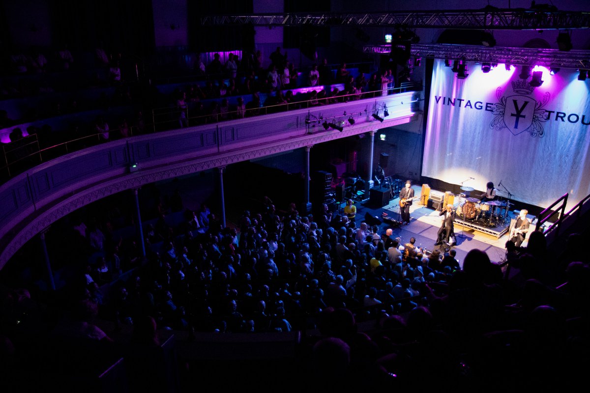 Wild night in Edinburgh with the <a href="/vintagetrouble/">Vintage Trouble</a> gang at <a href="/queens_hall/">The Queen's Hall</a> 🏴󠁧󠁢󠁳󠁣󠁴󠁿 

#VintageTrouble