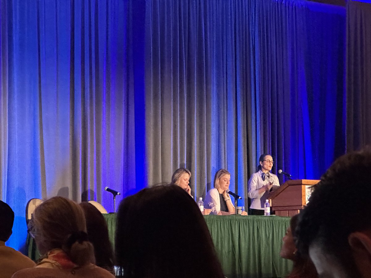 SkinMythBusters's tweet image. Incredible insights by Dr. Jane Bellet from @dukedermatology at the @societypedsderm conference, all about artificial nails!
Check out this article for more details: pubmed.ncbi.nlm.nih.gov/36002400 
#artificialnails #spd #nails #nailpaint #nailcare #dermatology #NailWisdom #spd2023