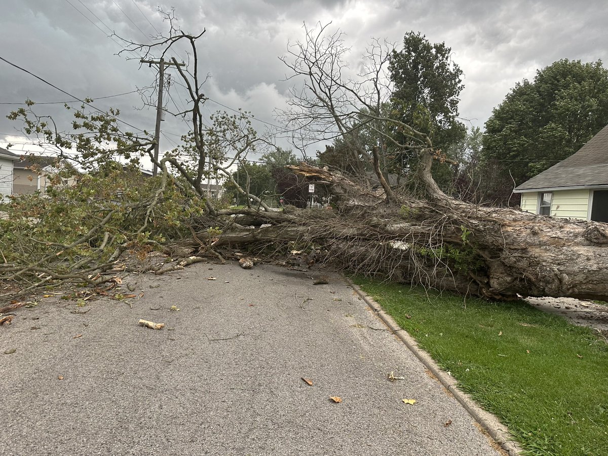 SPiltz's tweet image. @NWSPaducah … SE side of Murphysboro